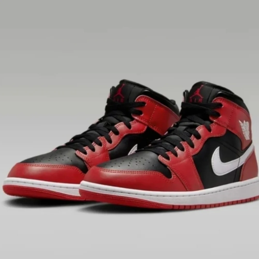 Air Jordan 1 Mid Sneakers Black/Gym Red/White